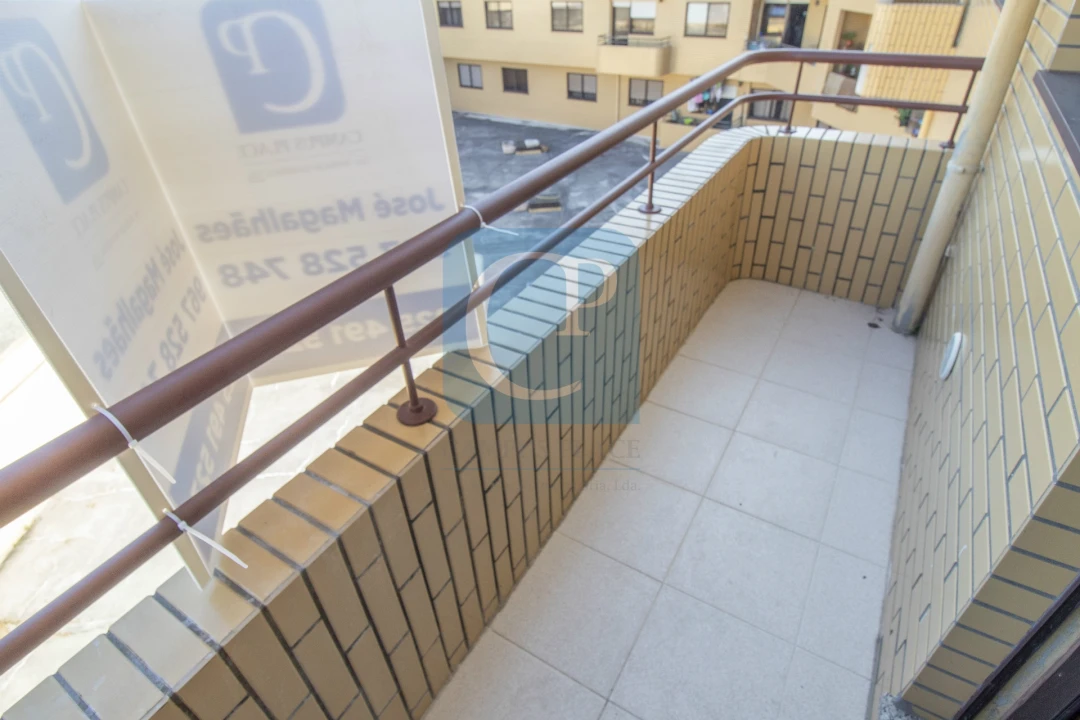Apartamento T1 para Venda em Gulpilhares e Valadares Foto 4