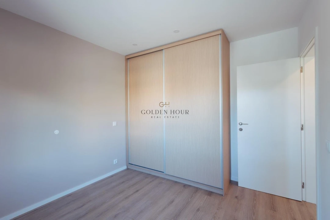 Apartamento T1 para Venda em Mafamude e Vilar do Paraíso Foto 14