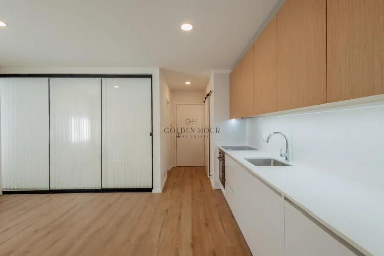 Apartamento T1 para Venda em Mafamude e Vilar do Paraíso Foto 8