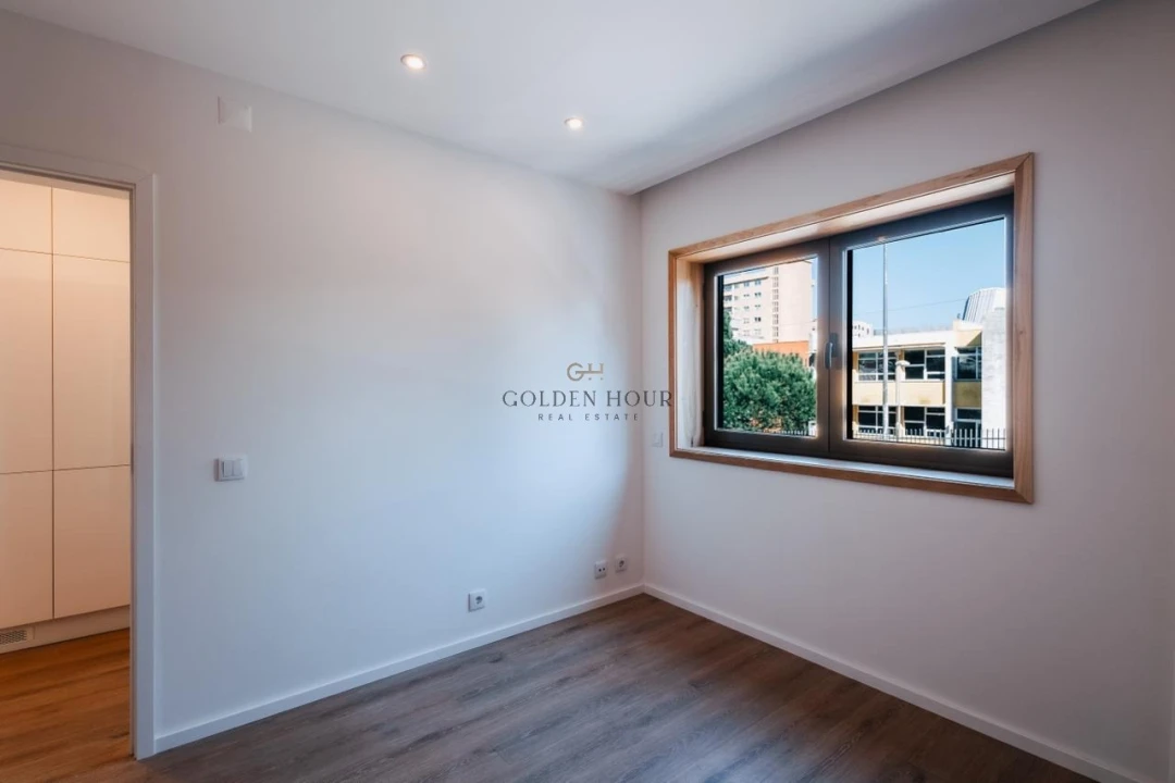 Apartamento T1 para Venda em Mafamude e Vilar do Paraíso Foto 12