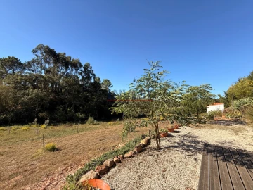 Quinta T2 para Venda em São Teotónio