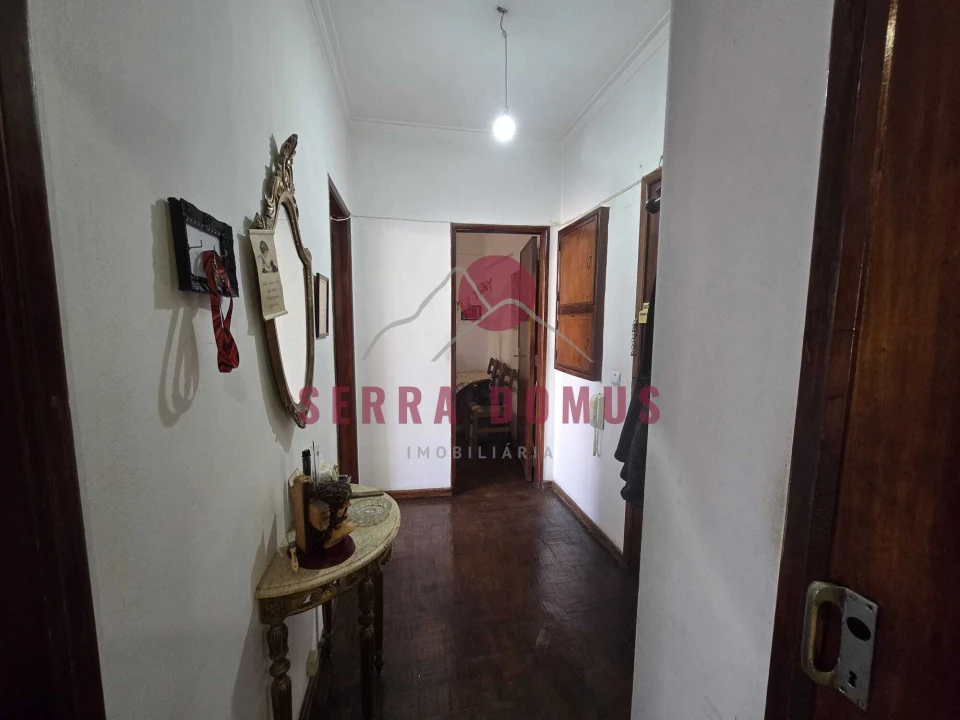 Apartamento T1 para Venda em Rio de Mouro Foto 4