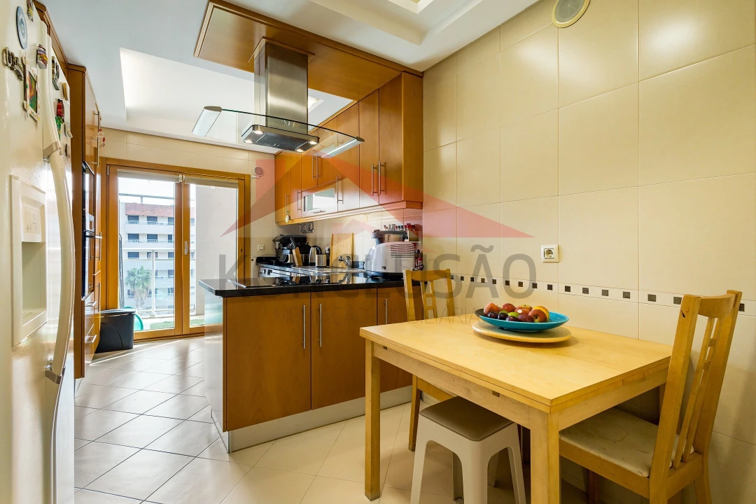 Apartamento T2 para Venda em Alverca do Ribatejo e Sobralinho Foto 3