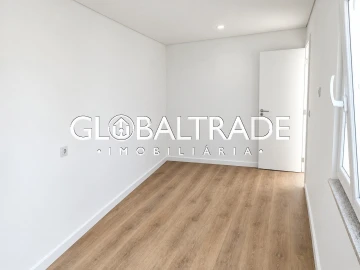 Moradia T3 para Venda em Mafamude e Vilar do Paraíso