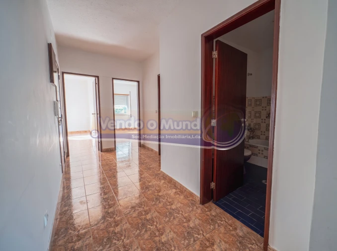 Apartamento T2 para Venda em Benavente Foto 10