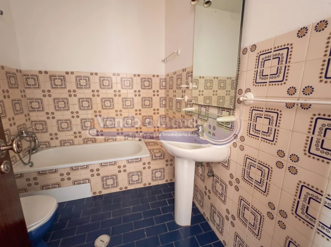 Apartamento T2 para Venda em Benavente Foto 13