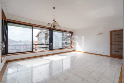 Apartamento T3 para Venda em Santo Antonio dos Olivais