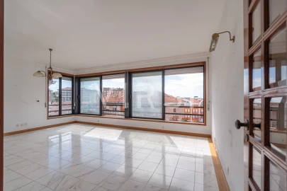 Apartamento T3 para Venda em Santo Antonio dos Olivais