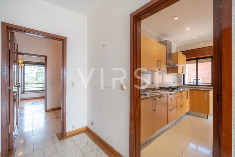 Apartamento T3 para Venda em Santo Antonio dos Olivais Foto 15