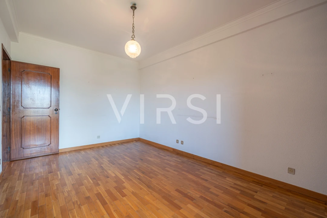 Apartamento T3 para Venda em Santo Antonio dos Olivais Foto 20