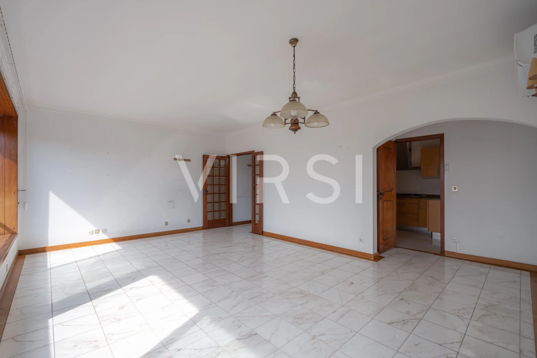 Apartamento T3 para Venda em Santo Antonio dos Olivais Foto 8