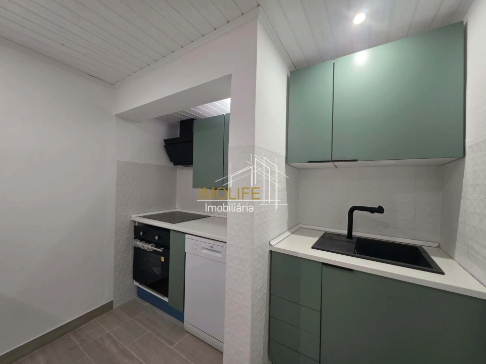 Moradia T2 para Venda em Cabeção Foto 17