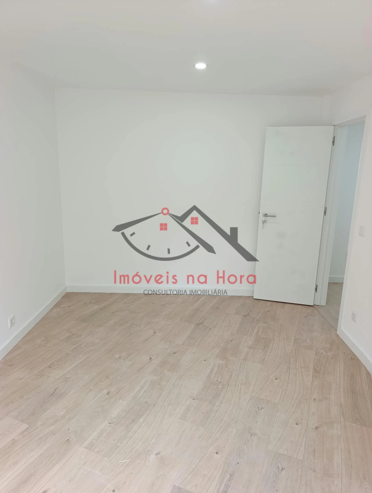 Apartamento T3 para Venda em Venteira Foto 7