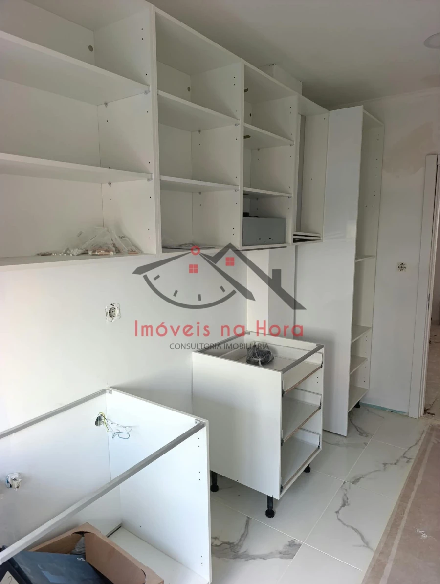 Apartamento T3 para Venda em Venteira Foto 8