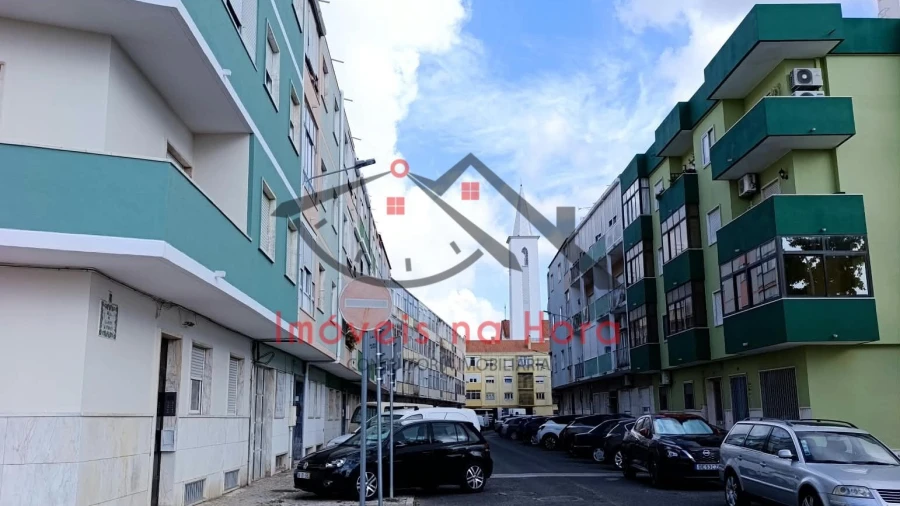 Apartamento T3 para Venda em Venteira