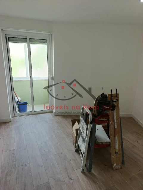 Apartamento T3 para Venda em Mina de Água
