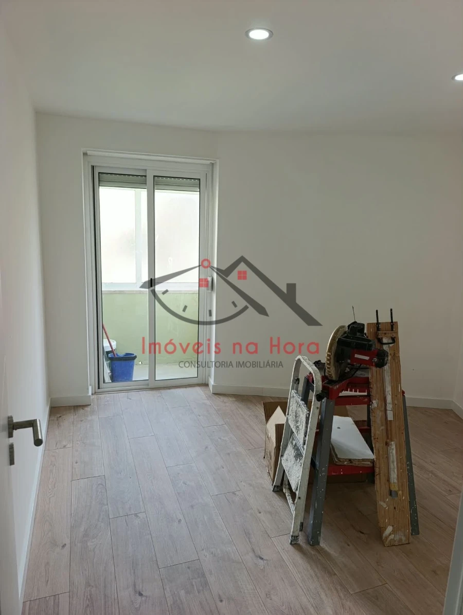 Apartamento T3 para Venda em Mina de Água Foto 3