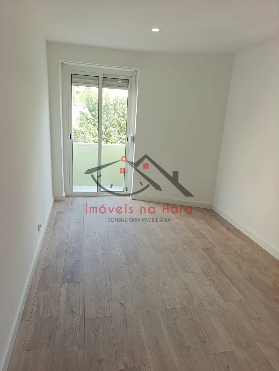 Apartamento T3 para Venda em Mina de Água Foto 4