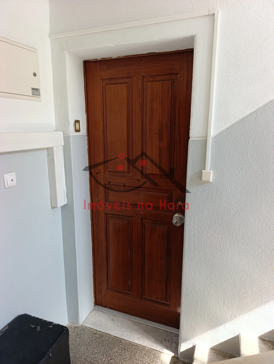 Apartamento T3 para Venda em Laranjeiro e Feijó Foto 3