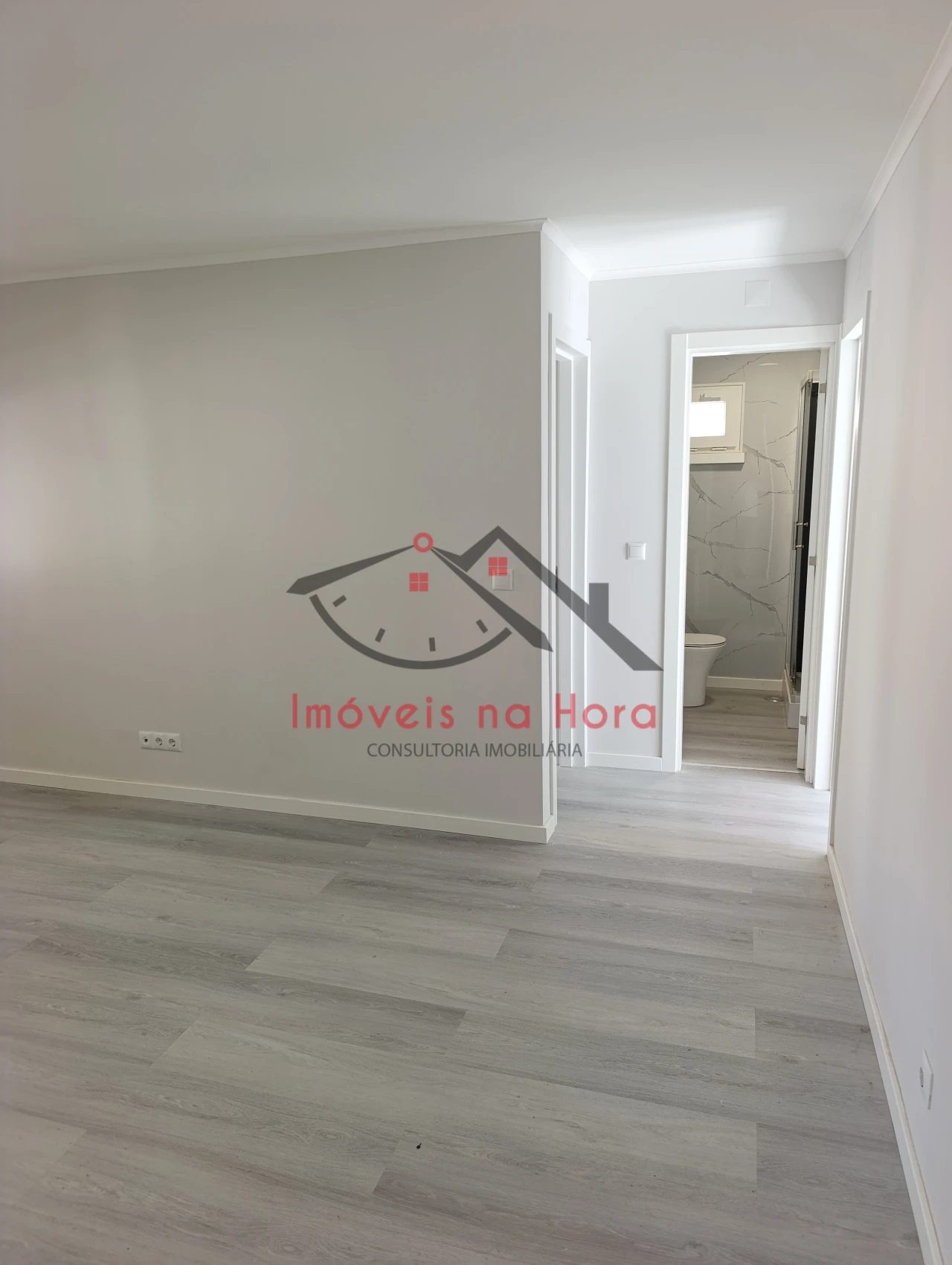 Apartamento T3 para Venda em Laranjeiro e Feijó Foto 14
