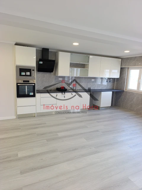 Apartamento T4 para Venda em Amora