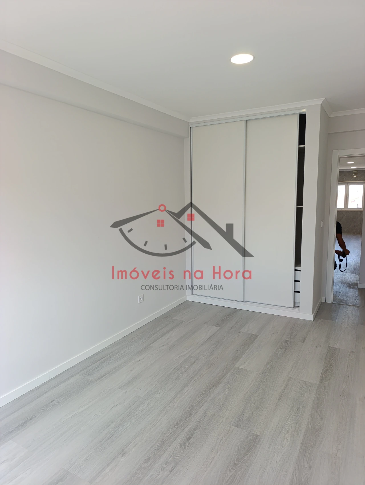 Apartamento T4 para Venda em Amora Foto 9