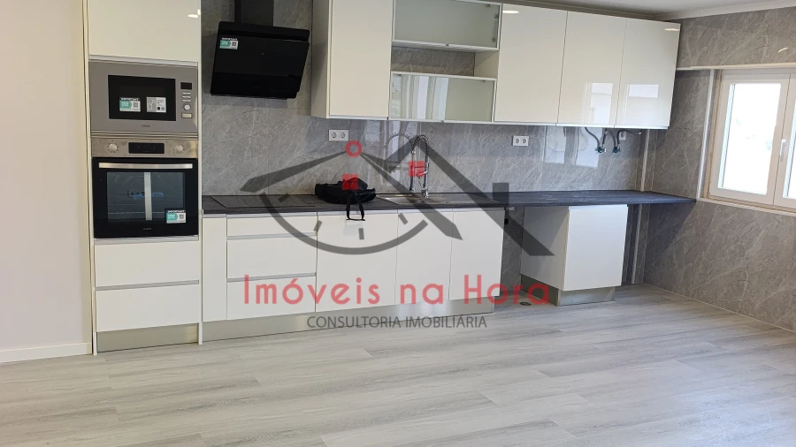 Apartamento T4 para Venda em Amora