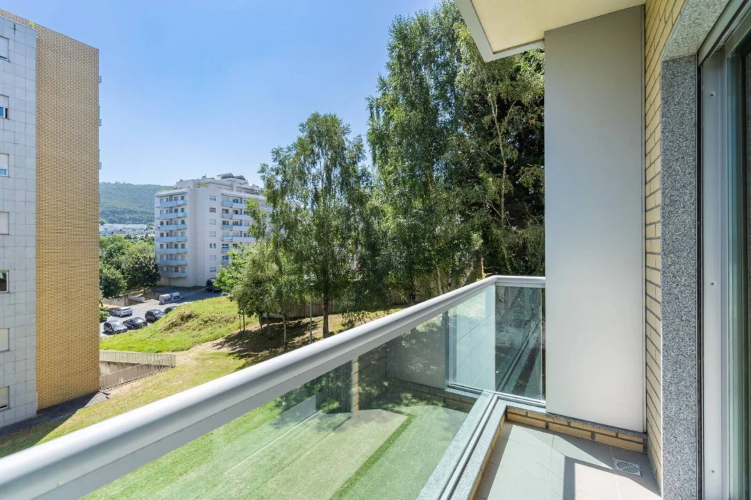 Apartamento T3 para Venda em Nogueira, Fraião e Lamaçães Foto 12