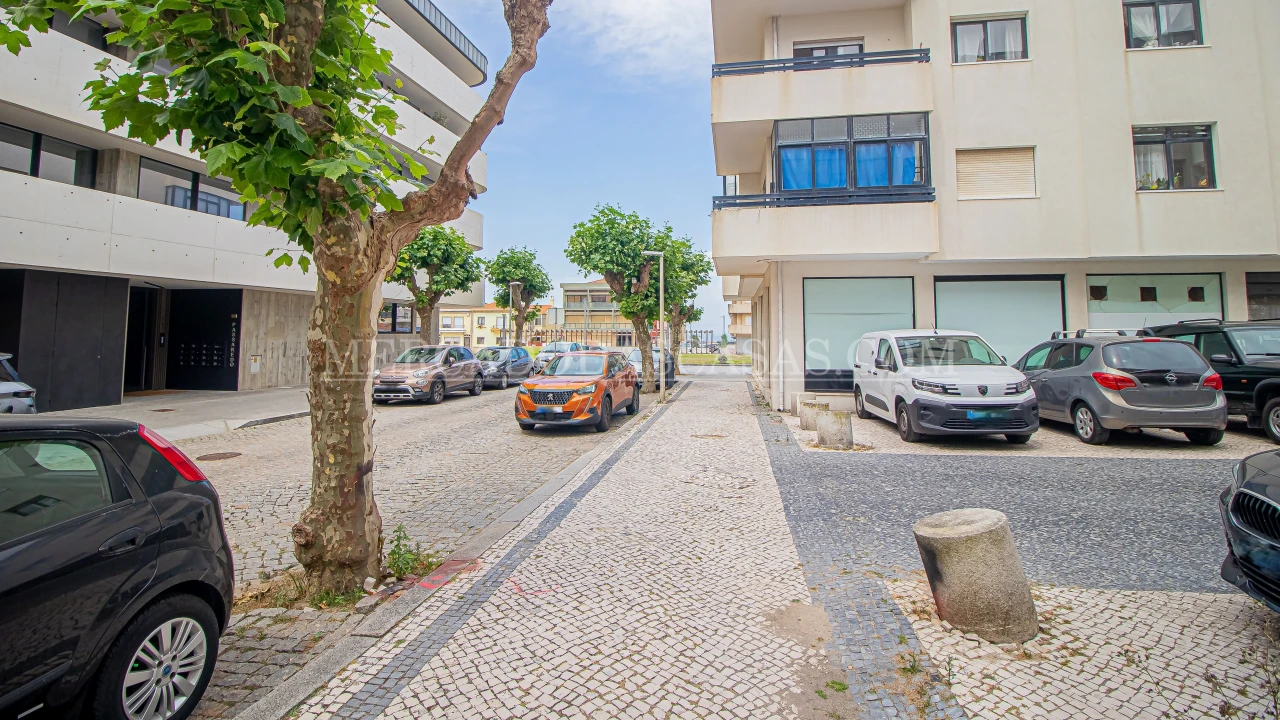 Apartamento T1 para Venda em Espinho Foto 13
