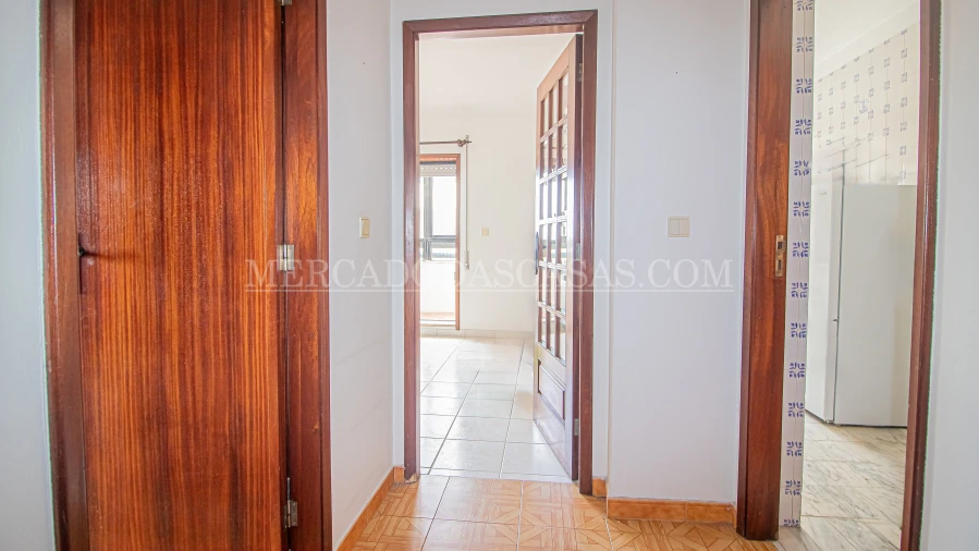 Apartamento T1 para Venda em Espinho Foto 8
