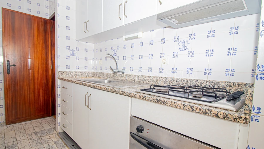 Apartamento T1 para Venda em Espinho Foto 3