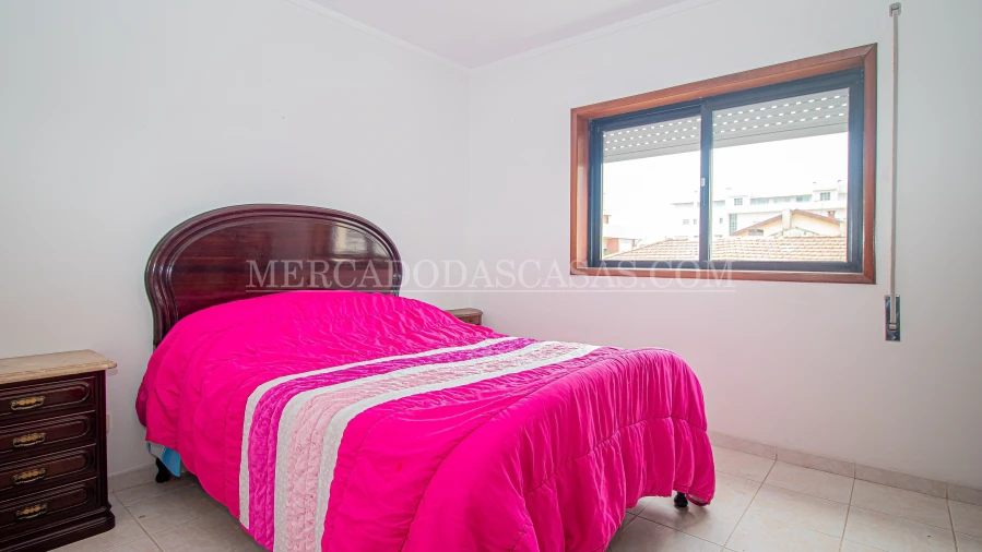 Apartamento T1 para Venda em Espinho Foto 9