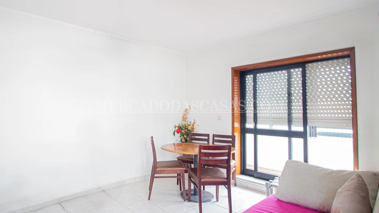 Apartamento T1 para Venda em Espinho Foto 7