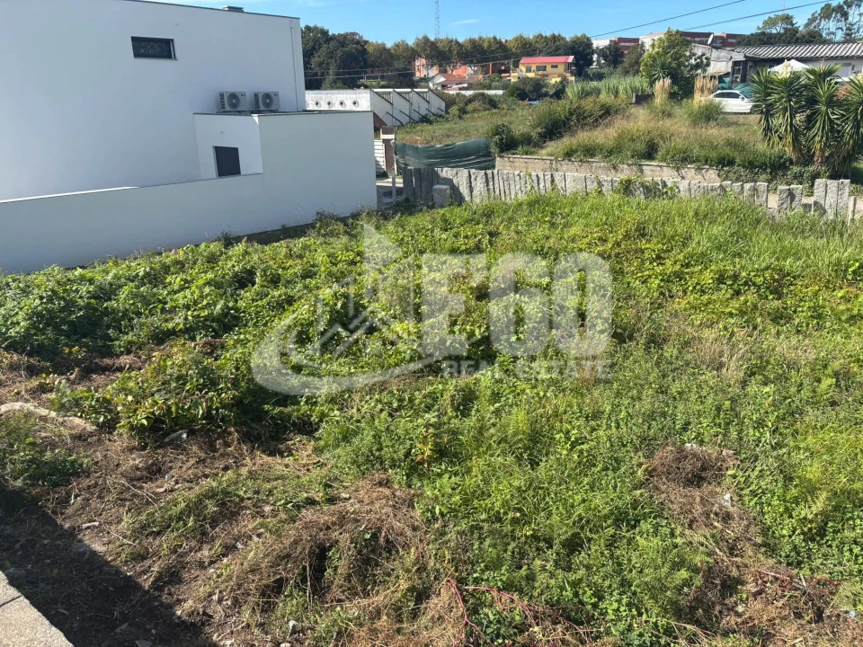 Terreno para Venda em Anta e Guetim Foto 11