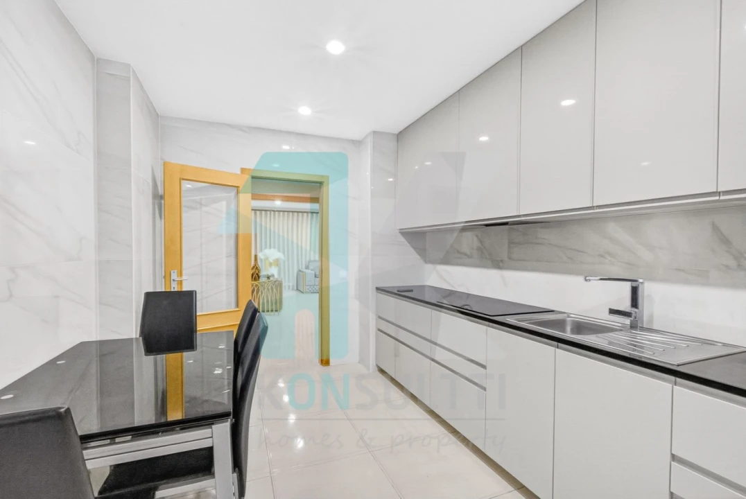 Apartamento T3 para Venda em Lagos (São Sebastião e Santa Maria) Foto 7