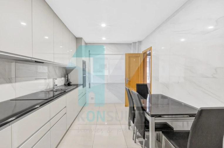 Apartamento T3 para Venda em Lagos (São Sebastião e Santa Maria) Foto 6