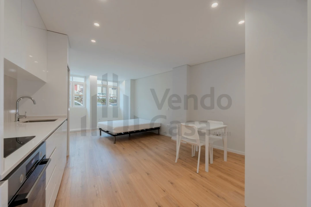 Apartamento T1 para Arrendamento em São Vicente (Braga) Foto 8