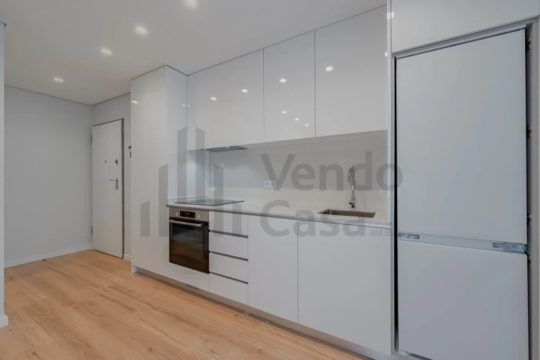 Apartamento T1 para Arrendamento em São Vicente (Braga) Foto 14