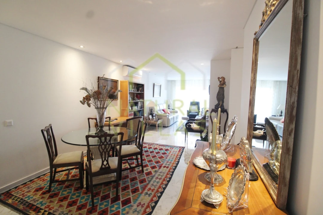 Apartamento T2 para Venda em Faro (Sé e São Pedro) Foto 4
