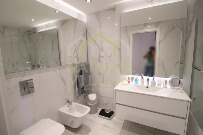 Apartamento T2 para Venda em Faro (Sé e São Pedro)