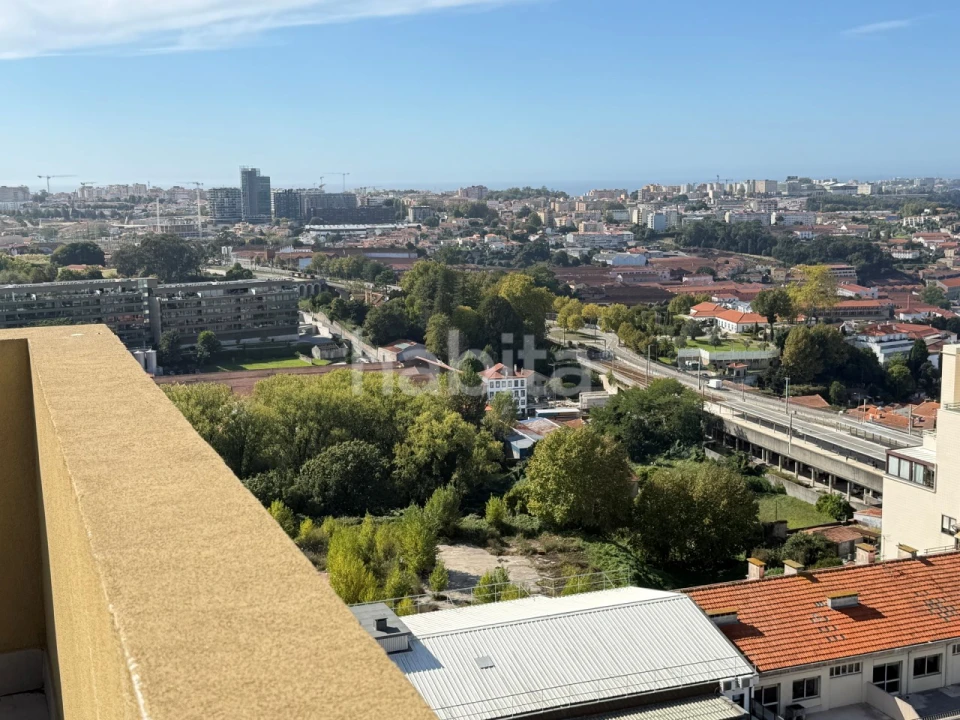Apartamento T1 para Arrendamento em Mafamude e Vilar do Paraíso Foto 22