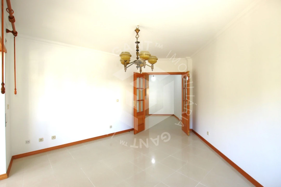 Apartamento T1 para Venda em Costa da Caparica Foto 3
