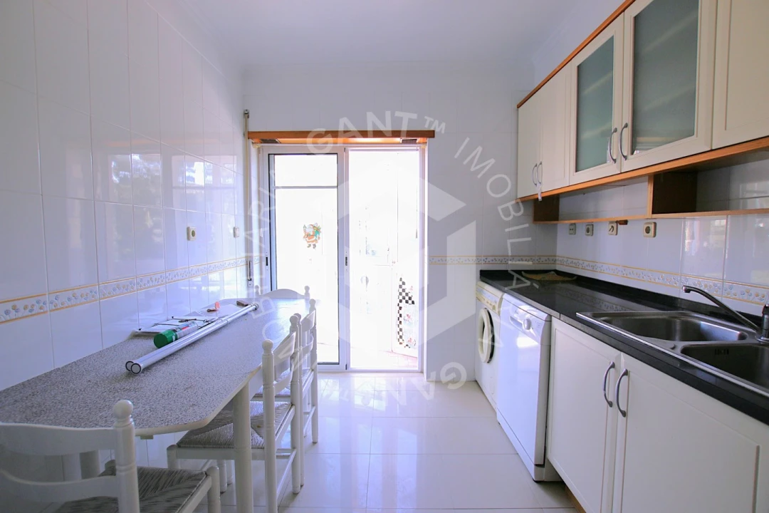 Apartamento T1 para Venda em Costa da Caparica Foto 15