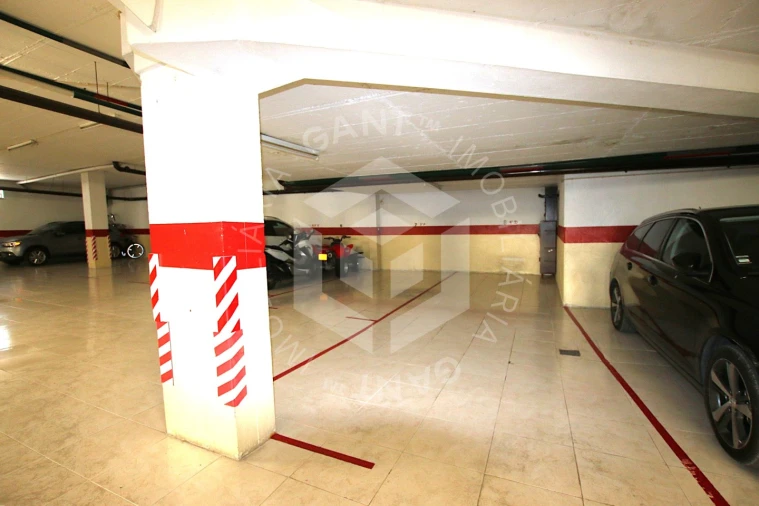 Apartamento T1 para Venda em Costa da Caparica Foto 23