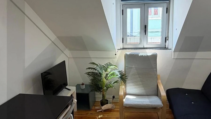 Apartamento T2 para Arrendamento em Campo de Ourique