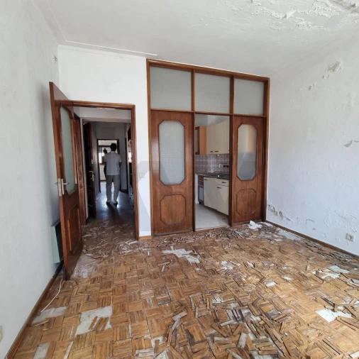Apartamento T2 para Venda em Mafamude e Vilar do Paraíso Foto 5