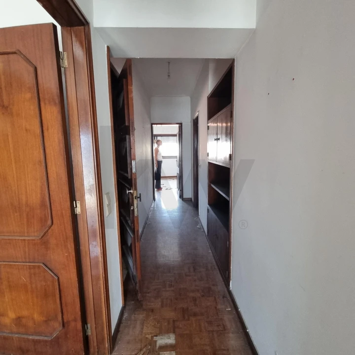 Apartamento T2 para Venda em Mafamude e Vilar do Paraíso Foto 4