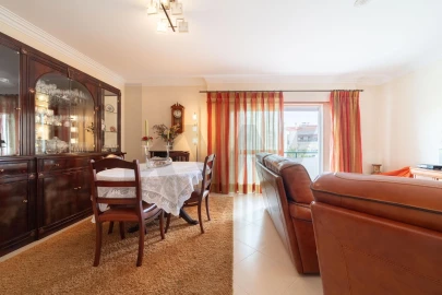 Apartamento T3 para Venda em Falagueira-Venda Nova