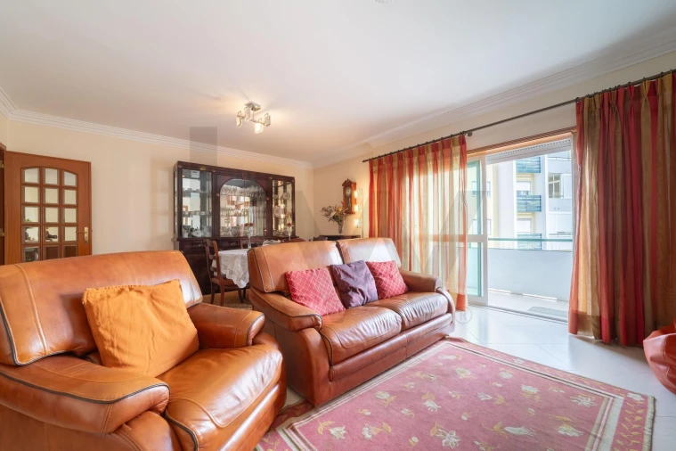 Apartamento T3 para Venda em Falagueira-Venda Nova Foto 6