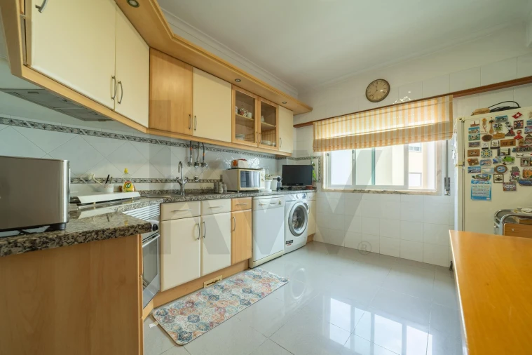 Apartamento T3 para Venda em Falagueira-Venda Nova Foto 13